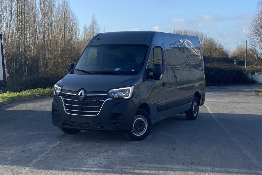 https://www.grandnordauto.com/157364-product_page_default/renault-master-iii-fg-f3300-l2h2-2-3-blue-dci-135ch-grand-confort-euro6-54875.jpg