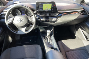 TOYOTA C HR 122H DYNAMIC BUSINESS 2WD E CVT