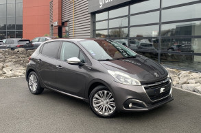 PEUGEOT 208 1.2 L ESSENCE 82CH STYLE 5P