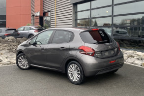 PEUGEOT 208 1.2 L ESSENCE 82CH STYLE 5P